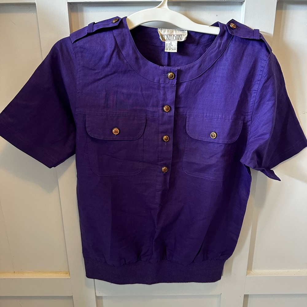 Lindsay Blake crew neck blouse. Purple size 10